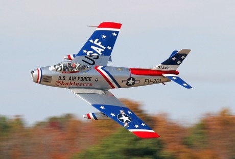 Pues eso, en este hilo pretendo deleitaros como amantes de los aviones de combate que sois muchos, con 22