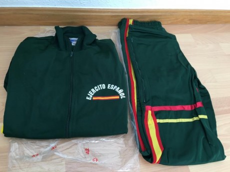 Buenas compañeros, pongo a la venta diverso material de "colección" ideal  para el airsof o 42