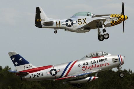 Pues eso, en este hilo pretendo deleitaros como amantes de los aviones de combate que sois muchos, con 30