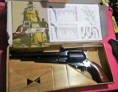 Se retira de la venta , 
gracias

size=150] Vendo Revolver UBERTI NEW ARMY CONVERSION 1858 45 long Colt 01