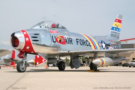 Pues eso, en este hilo pretendo deleitaros como amantes de los aviones de combate que sois muchos, con 50