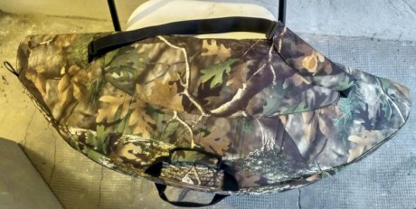Buenas, vendo funda de arco Decathlon en perfecto estado, para carabina y visor grande, ideal para Field 01