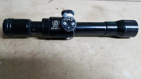 He puesto este visor en Militaria, pero cre que esta mejor aquí..segun otro compañero es un visor yugoeslavo 02