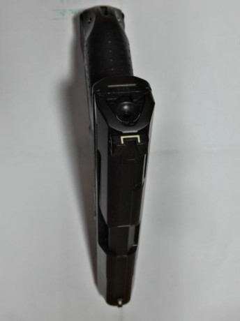  ( VENDIDA ) 
Muy buenas.
Pongo a la venta una Walter P99 del 9 mm PARABELUM guiada en F de doble accion 12