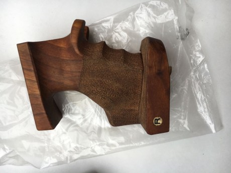 Se vende cacha RINK para Hammerli 280
Sin tocar.
120€+portes 00