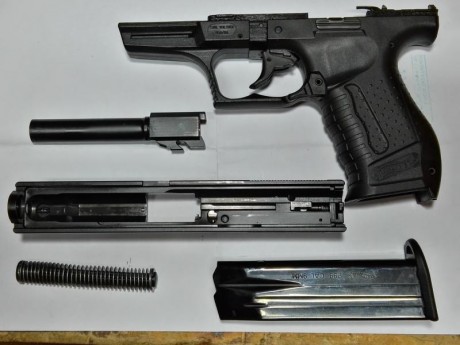  ( VENDIDA ) 
Muy buenas.
Pongo a la venta una Walter P99 del 9 mm PARABELUM guiada en F de doble accion 22