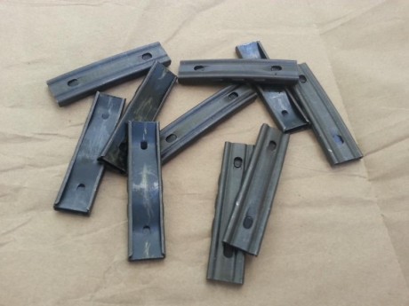 Vendo 10 peines para CETMETON y dos cartucheras en perfecto estado

37€ puesto en casa 02