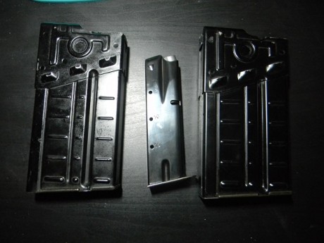 Vaciando cajas he encontrado 3 cargadores, dos de cetme de 20 cartuchos y uno de una star 30-m, los dejaria 00