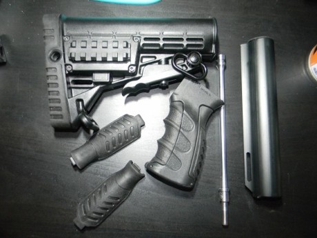 Vendo este lote que esta en las fotos, tubo para culata tipo m4 + culata m4 + grip anatomico+ piston de 01