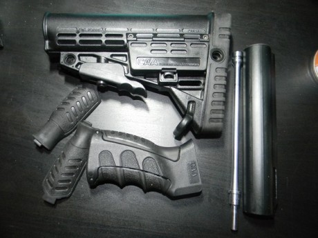 Vendo este lote que esta en las fotos, tubo para culata tipo m4 + culata m4 + grip anatomico+ piston de 00