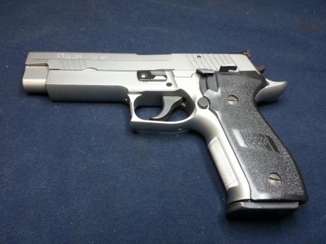 Hola, vendo mi arma de trabajo, muy pocos disparos, la tengo desde el 2013 como arma de servicio, guiada 02