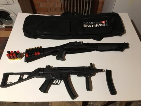 Equipacion completa, con 3 trajes, uno multicam y 2  woodland, ceñidores, chalecos mp5 fullmetal, doble 02