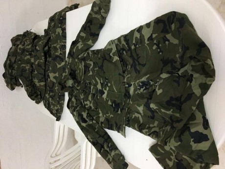 Equipacion completa, con 3 trajes, uno multicam y 2  woodland, ceñidores, chalecos mp5 fullmetal, doble 42