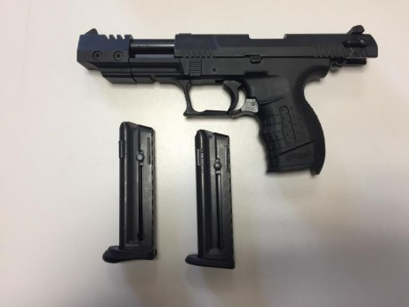 Vendo mi Walther P22 Target, esta nueva impoluta, sin ninguna marca, con dos Cañones uno de 3,5" 20