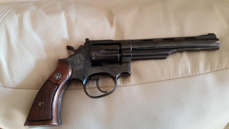 Un amigo me  ha pedido que le anuncie la venta de  lo siguiente:

REVOLVER COLT DIAMOND DEL 22......150 00