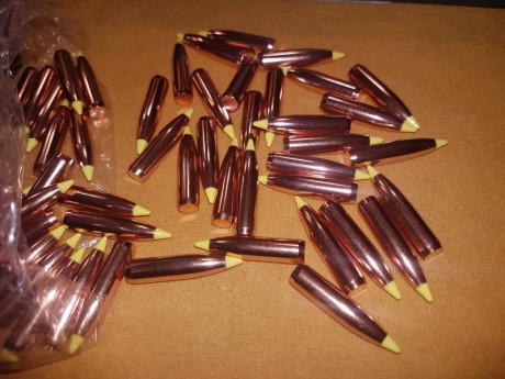Se vende Lote para recarga del .270Win compuesto de:

Juego de Dies RCBS .270W A ESTRENAR compuesto por 01