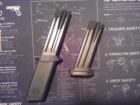 Vendo dos cargadores, para HK USP Compact:

***** VENDIDOS ******** 

Pueden cerrar el post. Muchas gracias 01