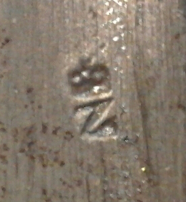 Hola, podéis darme algún dato de un punzón de escopeta con una Z Coronada, gracias. 31