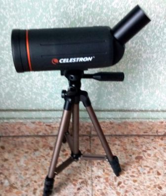 Un compañero me a pedido que le ponga en venta este telescopio marca Celestron  25-75x70
incluye funda, 01