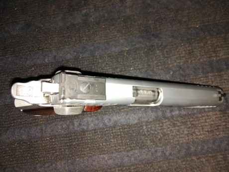 Vendo STI RANGER MASTER de 9 mm y en acero inox. 
La vendo con su maletín, un cargador, y  los accesorios 00