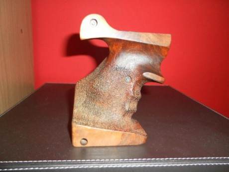 vendo cacha morini para revolver smith wesson 686 talla s , sin retoques esta en valencia . 75€ 01