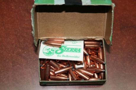 Vendo un juego de dies del 243w marca hornady, esta practicamente nuevo, con shell holder, tambien en 11