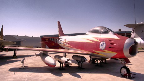 Pues eso, en este hilo pretendo deleitaros como amantes de los aviones de combate que sois muchos, con 81
