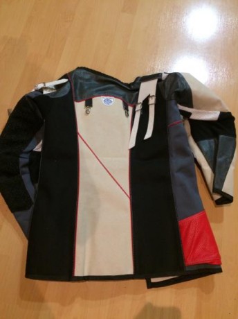 Chaquetilla lana interior Anschutz 
Impecable 01