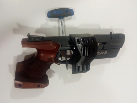 Nuevo cazavainas para TESRO TS 32 WC con nuevas ventajas a la hora de usarlo.

1-Va cogido al arma, no 00