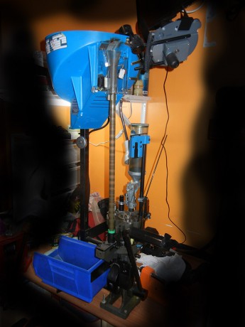 Vendo Dillon 1050, con alimentador de vainas y alimentador de puntas Double Alpha
Además tengo una torre 02