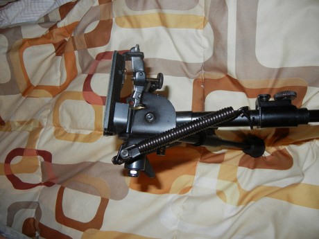 Vendo Bipode basculante  corto
estado nuevo, creo que no lo he usado nunca, como mucho instalarlo en el 11