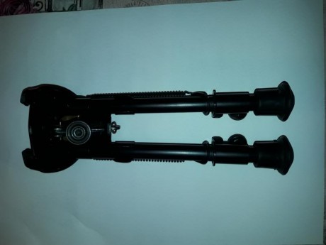 Vendo bipode Harris talla L es decir cerrado mide 19cm y se puede ir regulando en altura asta un total 01