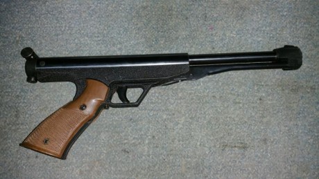 Vendo pistola Gamo modelo centre en perfecto estado, con caja 100 Euros 00