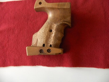 Hola a todos: Vendo las cachas que pongo en las imágenes por 170 euros, envío incluído dentro de la Península. 12