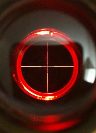   Hola compañeros. Desde que me quité la carabina del .22 tengo este material en casa sin usar. Visor 02