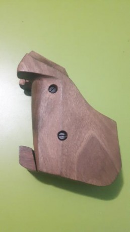 Vendo maletin de walther gsp 30 euros en muy buen estado o cambio por uno estrecho de walther
  Cacha 12