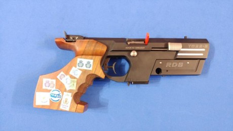 Por abandono del tiro, vendo mi pistola Tesro TS22-2, calibre .22, en perfecto estado, con contrapeso 01