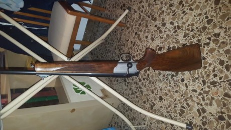 Se vende blaser R 93 modelo standar impecable y muy poco usado. En calibre 30 06 .

Precio 1850 euros.

Tambien 00