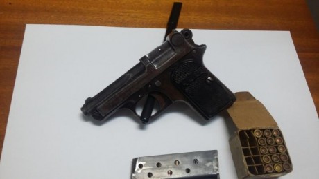 Buenas. Un amigo me pide que ponga a la venta una pistola que creo; y ya me corregiran los entendidos 00