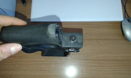 Buenas. 
Vendo culata con muy poco uso ya que le puse una más táctica. 
Precio no negociable.  Estoy mirando 01