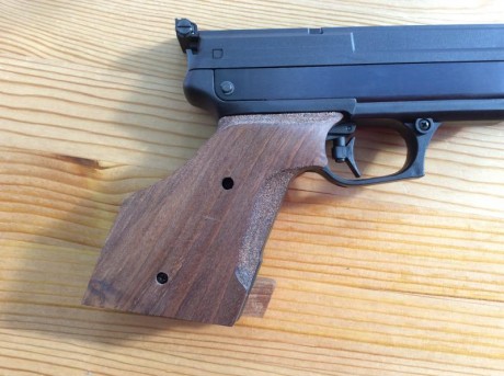 EN VENTA PISTOLA GAMO COMPACT PARA ZURDO, PRECIO 150€ INCLUIDOS LOS GASTOS DE ENVÍO EN LA PENÍNSULA.

Hola 12