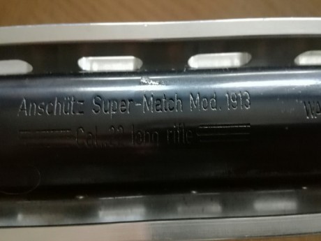 Un amigo vende estas dos carabinas Anschütz: 

- Modelo 1913
   - Culata Precis para tendido, B.R., Mini 01