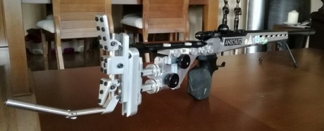 Un amigo vende estas dos carabinas Anschütz: 

- Modelo 1913
   - Culata Precis para tendido, B.R., Mini 30