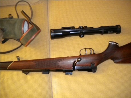 hola un amigo vende un rifle máuser 66s calibre 300wm con monturas apel originales y visor swarovski 1,5-6x42 01