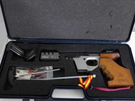 - Caja original con todos los accesorios
- Muy pocos disparos
- El arma está en Almería
- Precio incluido 02