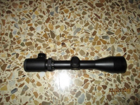 Se vende visor Sutter 1.5-6x50 con reticula iluminada en 11 intensidades.
A estreno. Sin montar en rifle 01