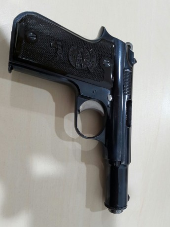 Hola a todos, un amigo del Club, no muy diestro en internet, vende pistola Astra modelo Falcon 4000, calibre 02