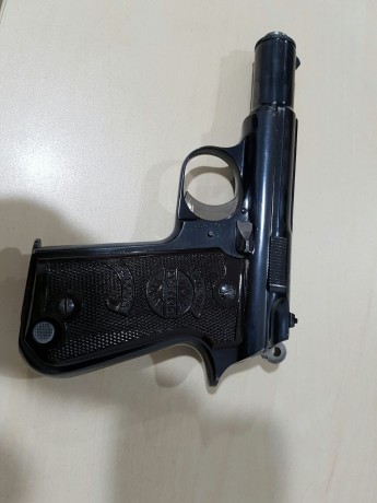 Hola a todos, un amigo del Club, no muy diestro en internet, vende pistola Astra modelo Falcon 4000, calibre 00