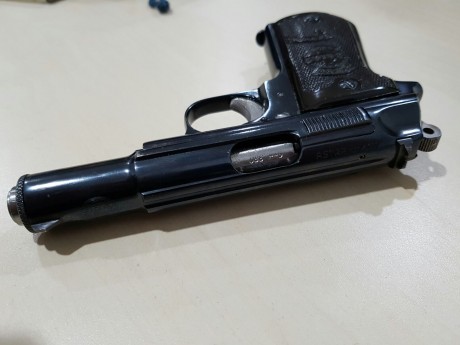 Hola a todos, un amigo del Club, no muy diestro en internet, vende pistola Astra modelo Falcon 4000, calibre 12