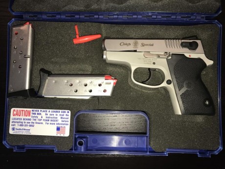 Pistola calibre 9mm parabellum en perfecto estado como nueva color acero con sus dos cargadores de 7 cartuchos 01